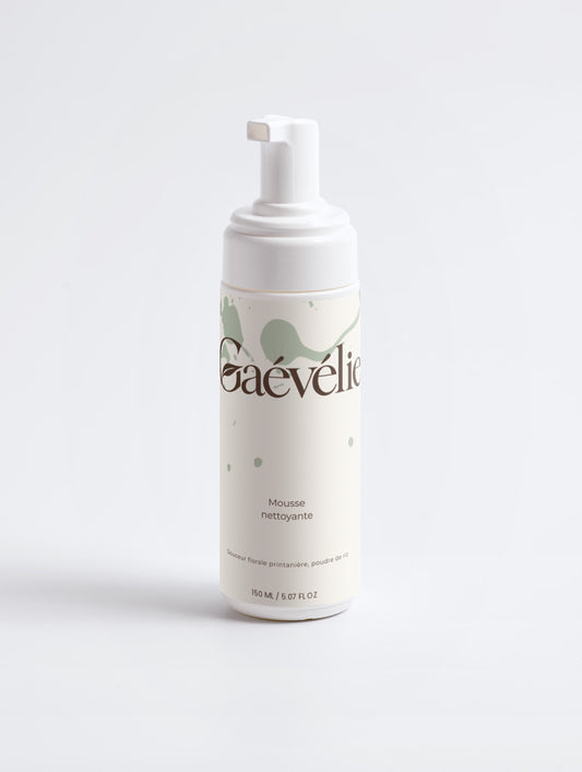 Mousse nettoyante visage à la rose & camomille