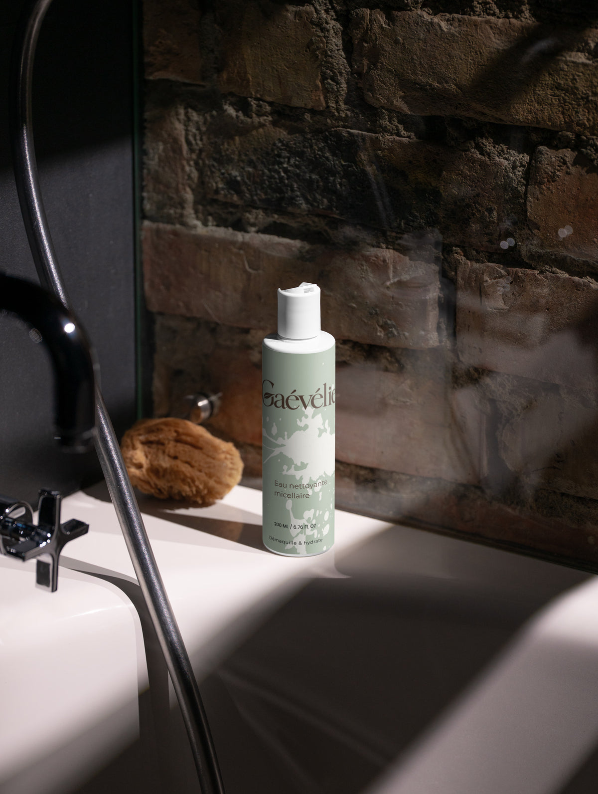 Eau micellaire démaquillante à l’aloe vera
